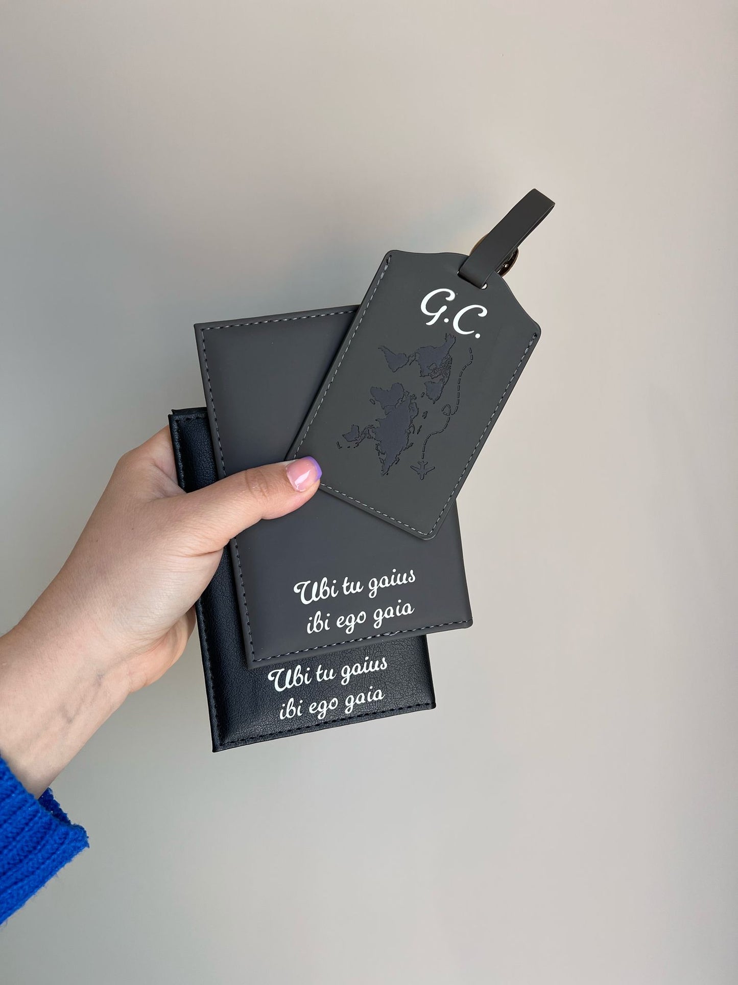 Passaporto coppia + etichetta valigia