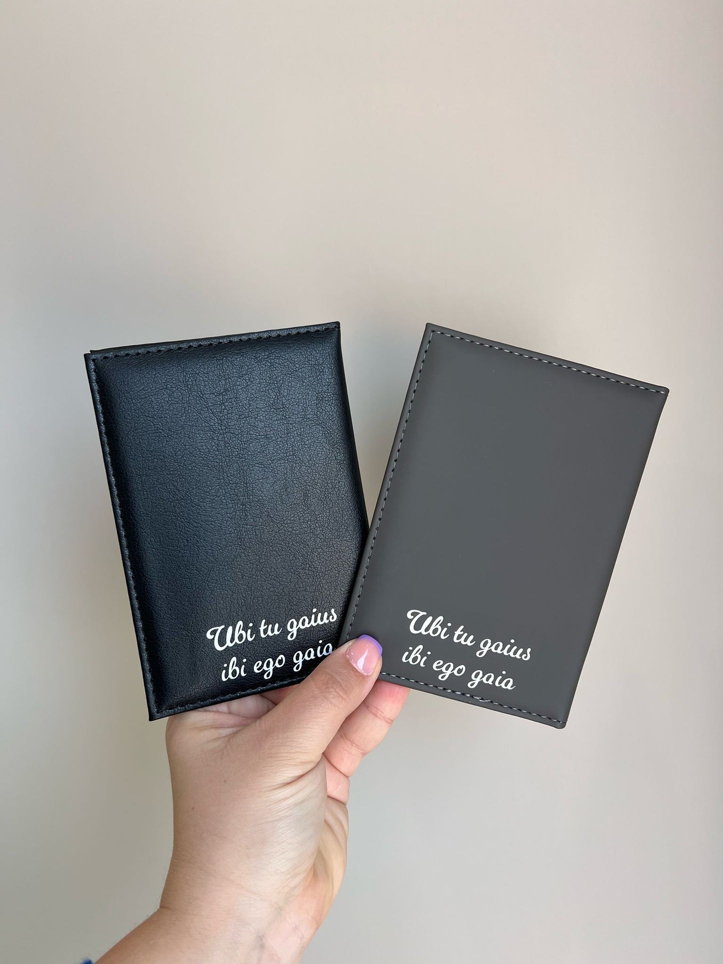 Passaporto coppia + etichetta valigia